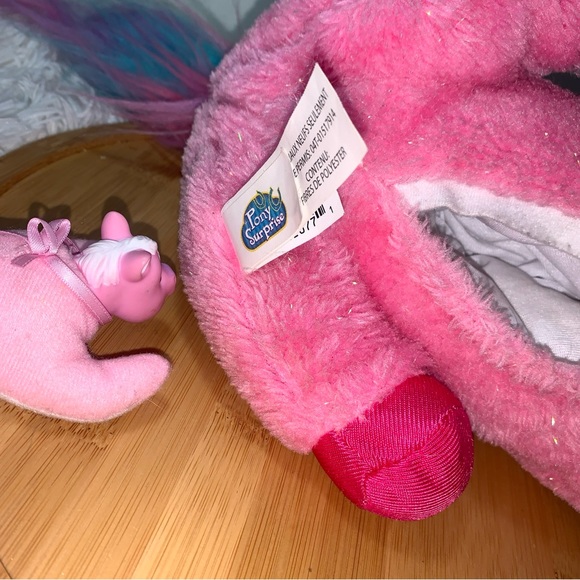 Pony Surprise Pets Unicorn Surprise~ Starburst & 1 Baby Pony Plush Pink Rainbow - Picture 6 of 7
